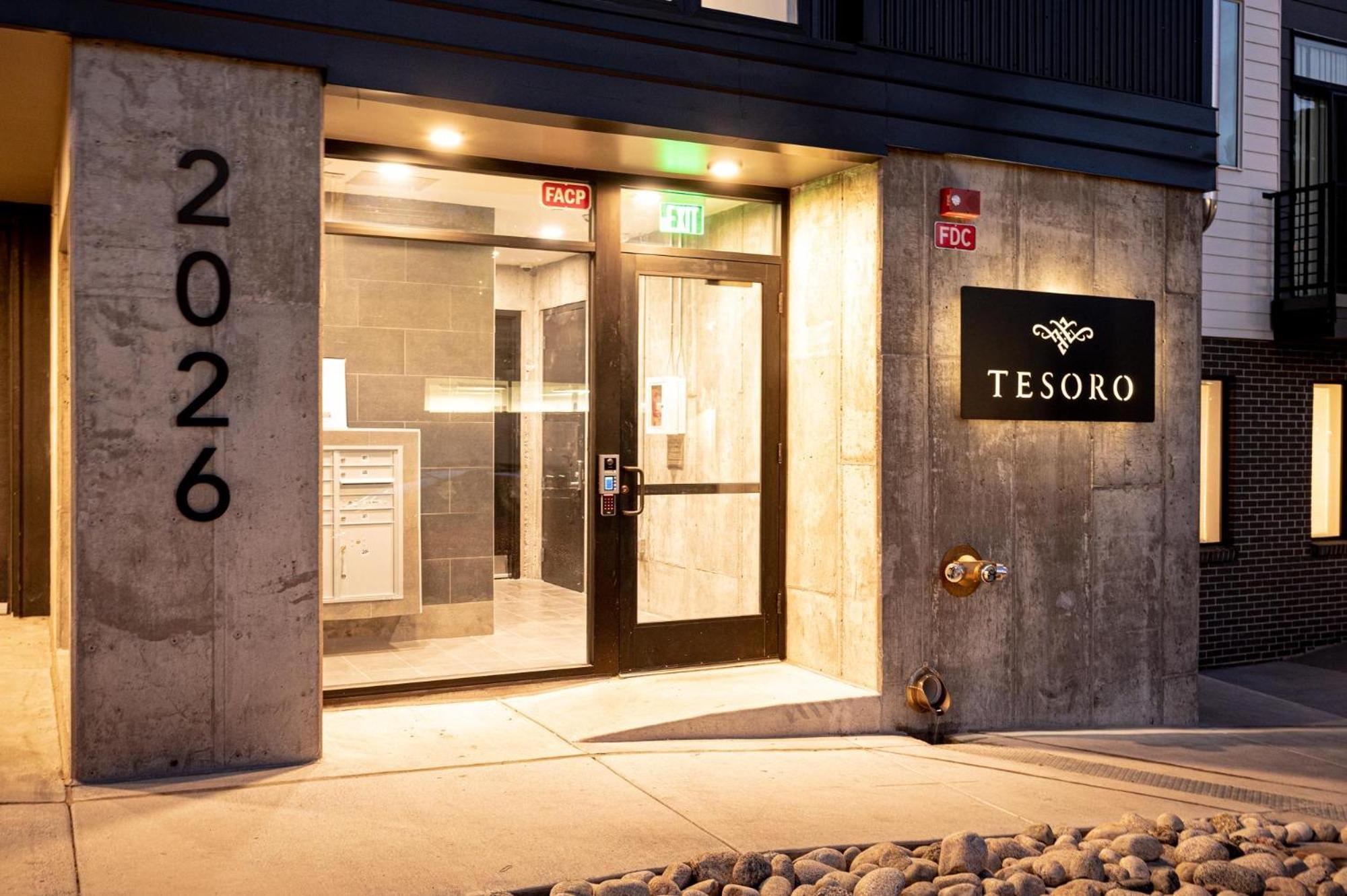 Brand New Condo - Walk To Empower Stadium - Tesoro DEN Exterior foto